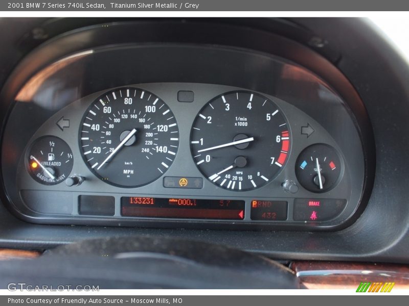 Titanium Silver Metallic / Grey 2001 BMW 7 Series 740iL Sedan