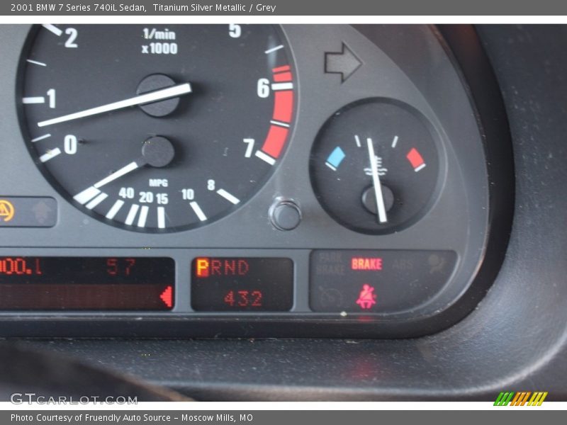 Titanium Silver Metallic / Grey 2001 BMW 7 Series 740iL Sedan