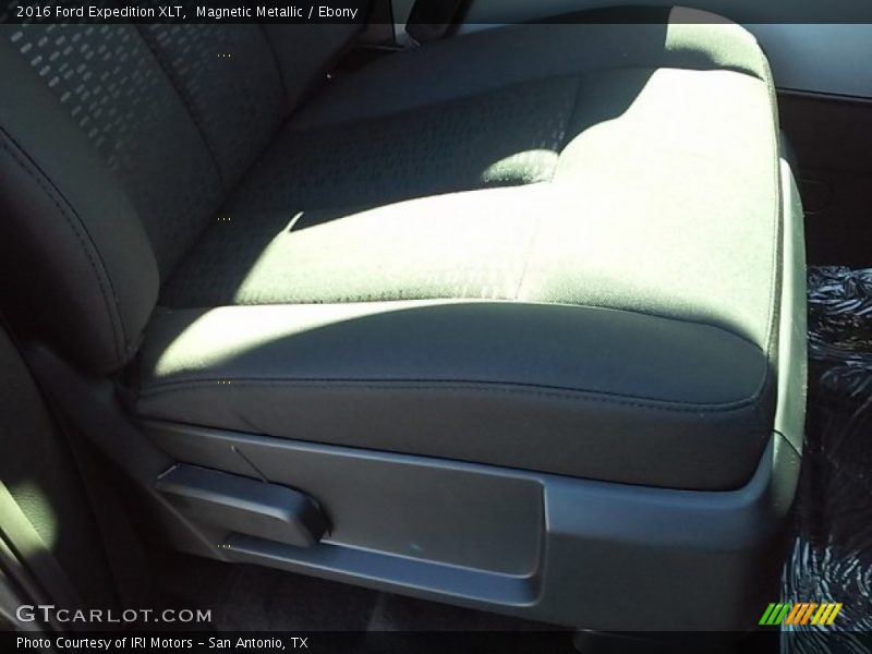 Magnetic Metallic / Ebony 2016 Ford Expedition XLT
