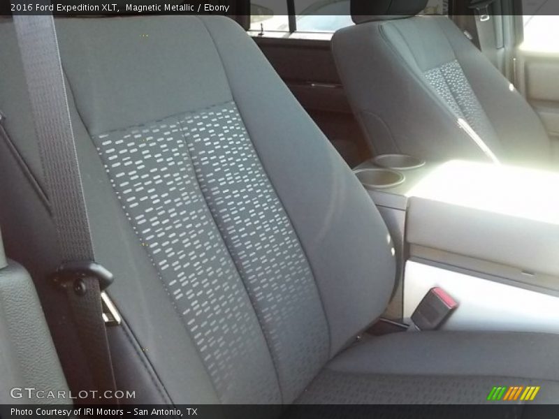 Magnetic Metallic / Ebony 2016 Ford Expedition XLT
