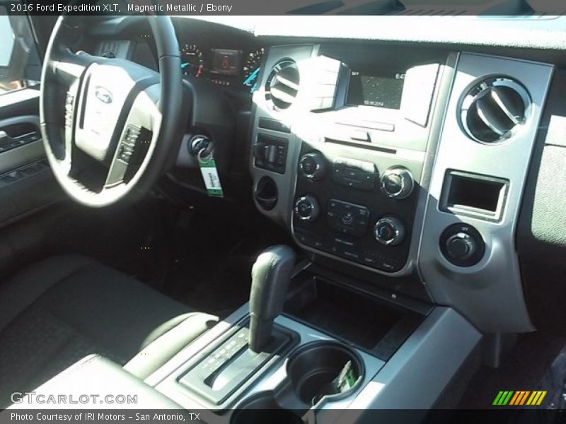 Magnetic Metallic / Ebony 2016 Ford Expedition XLT