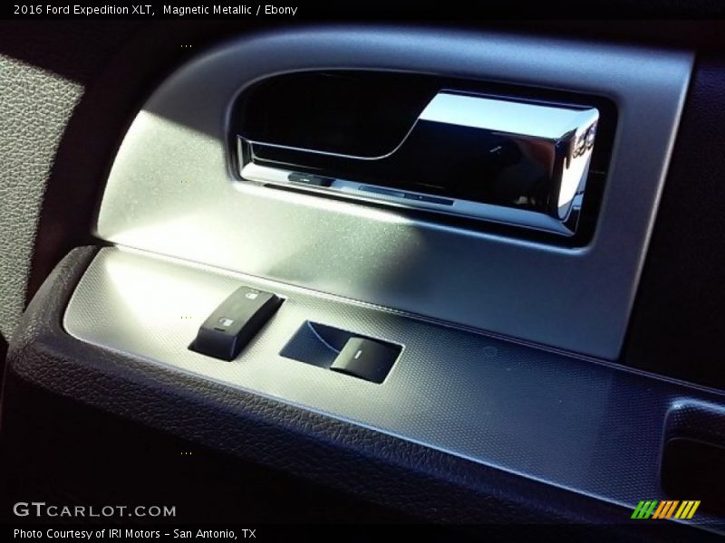 Magnetic Metallic / Ebony 2016 Ford Expedition XLT