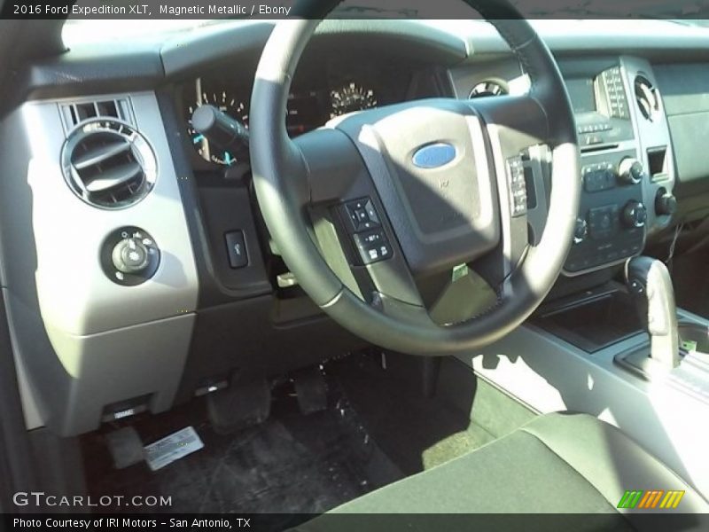 Magnetic Metallic / Ebony 2016 Ford Expedition XLT