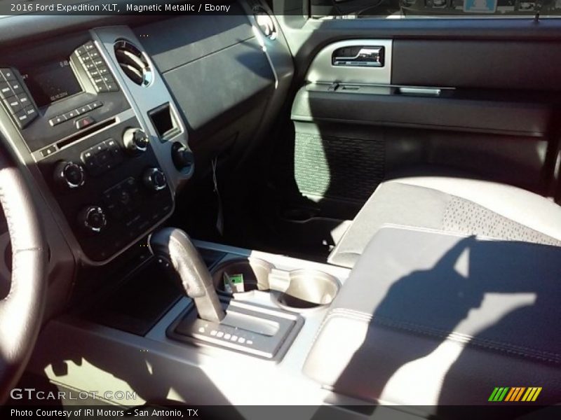 Magnetic Metallic / Ebony 2016 Ford Expedition XLT