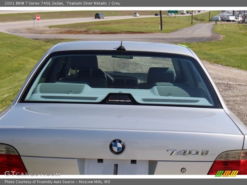 Titanium Silver Metallic / Grey 2001 BMW 7 Series 740iL Sedan