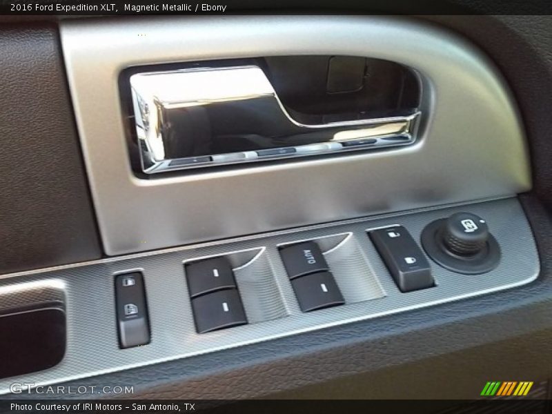 Magnetic Metallic / Ebony 2016 Ford Expedition XLT