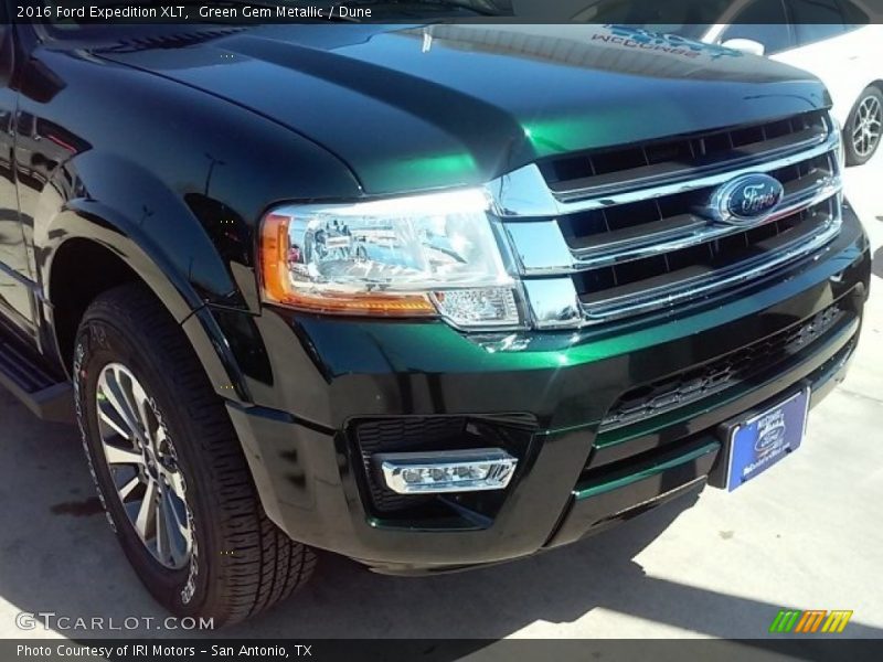Green Gem Metallic / Dune 2016 Ford Expedition XLT