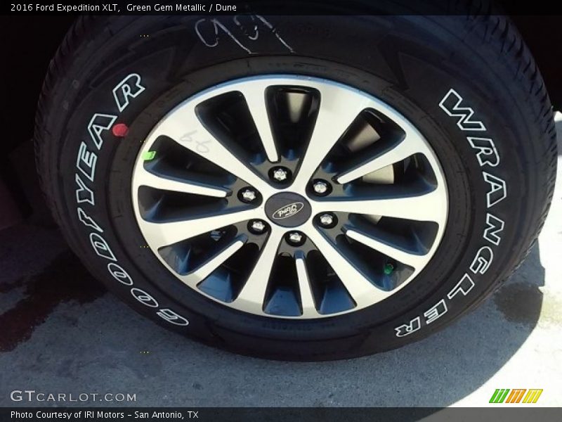Green Gem Metallic / Dune 2016 Ford Expedition XLT