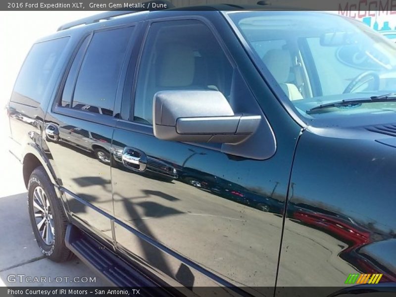 Green Gem Metallic / Dune 2016 Ford Expedition XLT