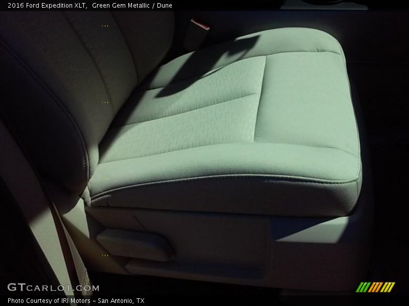 Green Gem Metallic / Dune 2016 Ford Expedition XLT