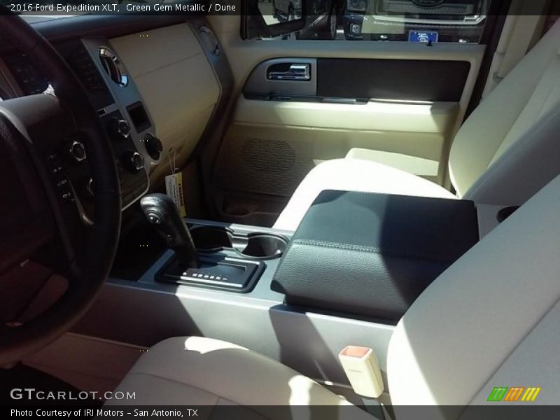 Green Gem Metallic / Dune 2016 Ford Expedition XLT