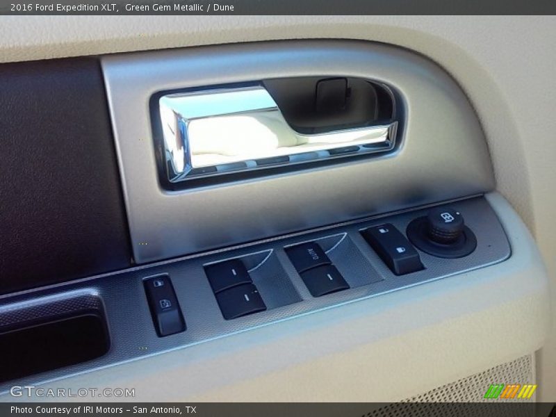 Green Gem Metallic / Dune 2016 Ford Expedition XLT