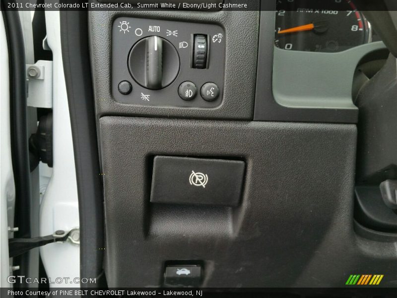 Summit White / Ebony/Light Cashmere 2011 Chevrolet Colorado LT Extended Cab
