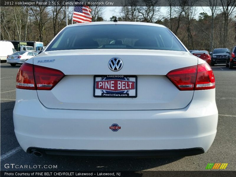 Candy White / Moonrock Gray 2012 Volkswagen Passat 2.5L S