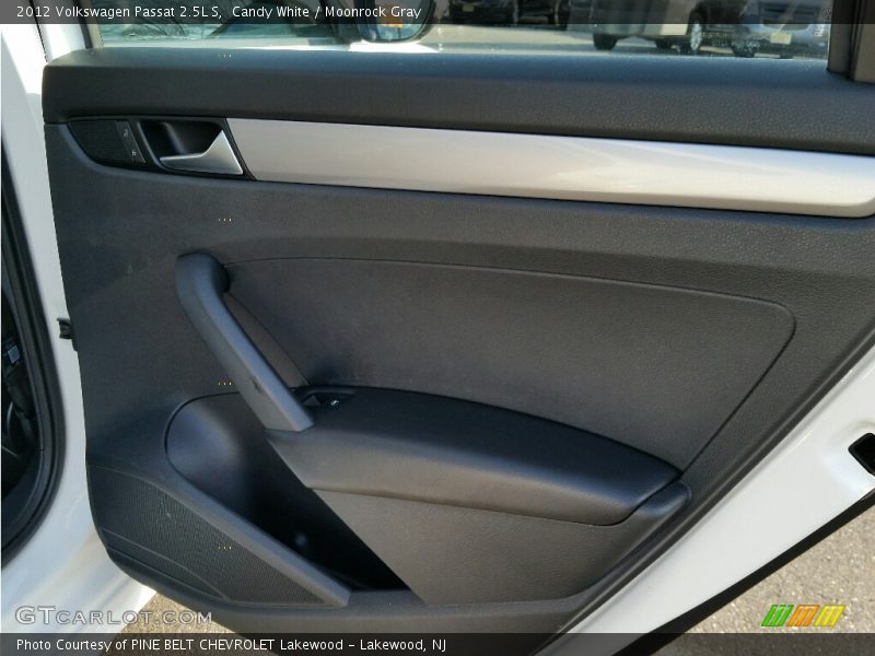 Candy White / Moonrock Gray 2012 Volkswagen Passat 2.5L S