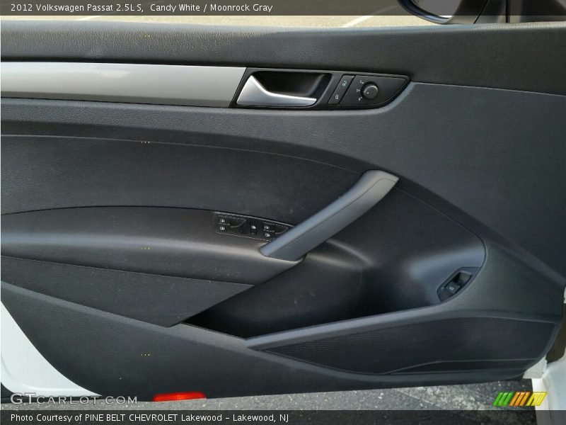 Candy White / Moonrock Gray 2012 Volkswagen Passat 2.5L S