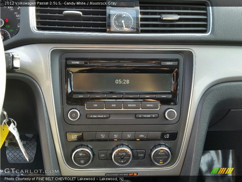 Candy White / Moonrock Gray 2012 Volkswagen Passat 2.5L S
