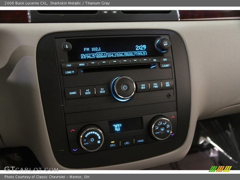 Controls of 2006 Lucerne CXL