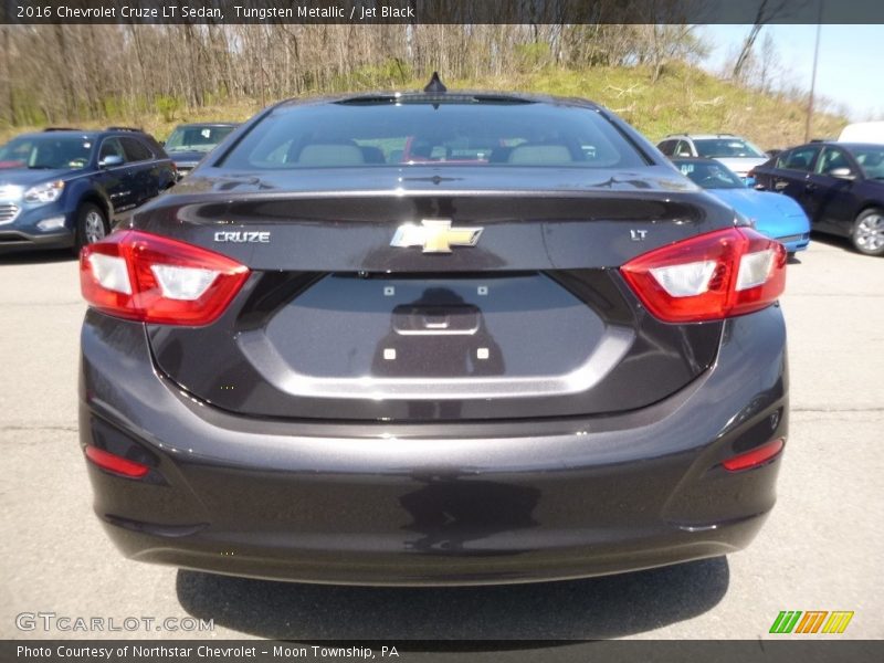 Tungsten Metallic / Jet Black 2016 Chevrolet Cruze LT Sedan