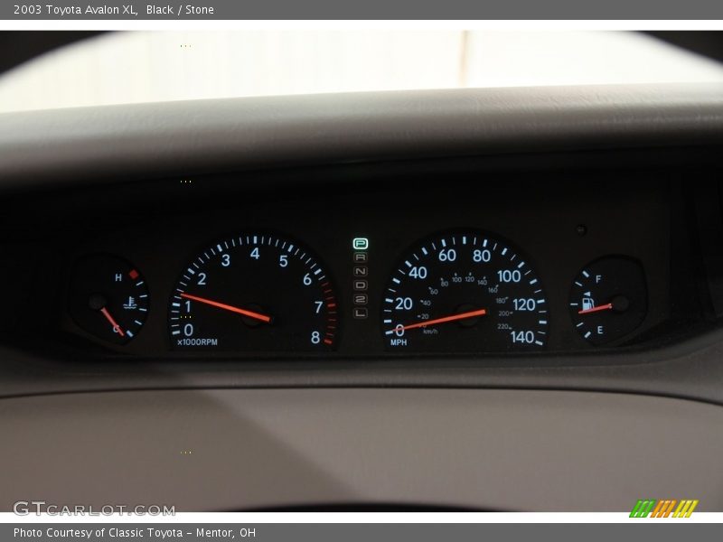 Black / Stone 2003 Toyota Avalon XL