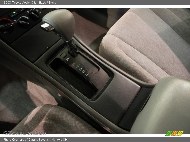 Black / Stone 2003 Toyota Avalon XL