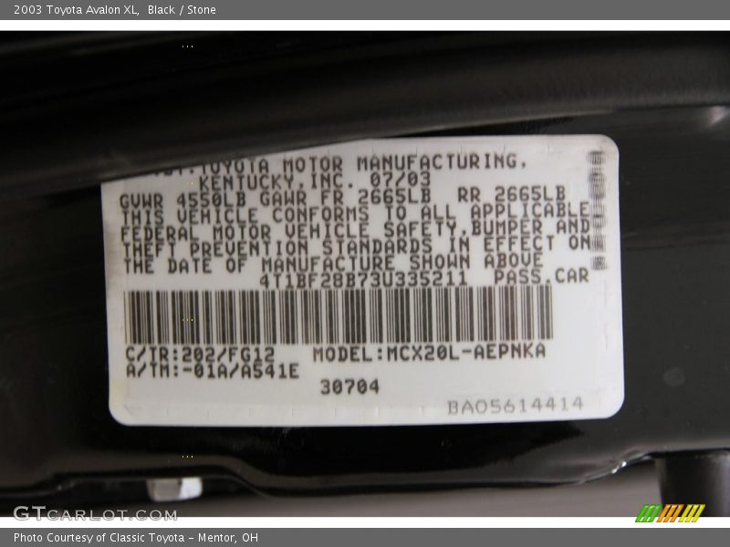 Black / Stone 2003 Toyota Avalon XL