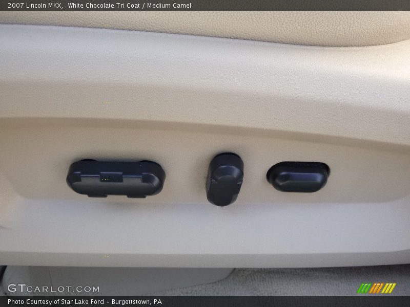White Chocolate Tri Coat / Medium Camel 2007 Lincoln MKX