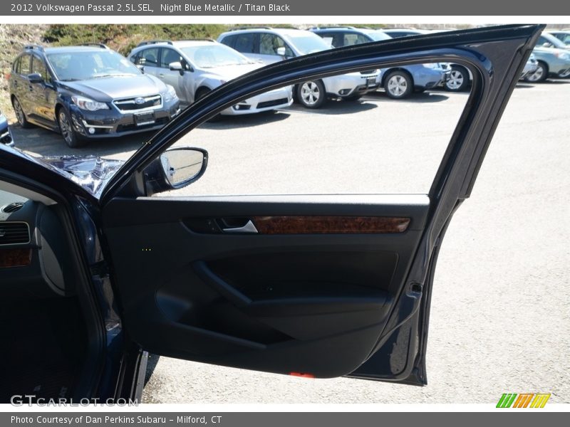 Night Blue Metallic / Titan Black 2012 Volkswagen Passat 2.5L SEL