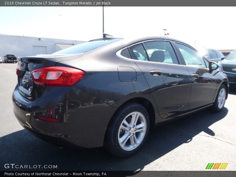 Tungsten Metallic / Jet Black 2016 Chevrolet Cruze LT Sedan