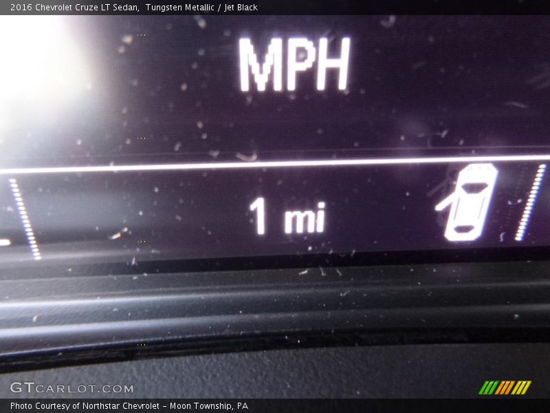 Tungsten Metallic / Jet Black 2016 Chevrolet Cruze LT Sedan