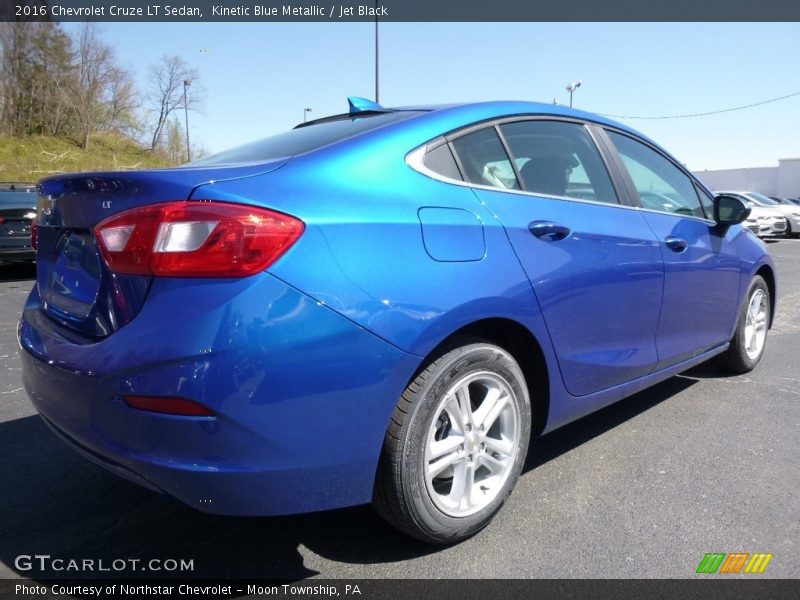 Kinetic Blue Metallic / Jet Black 2016 Chevrolet Cruze LT Sedan