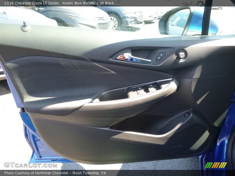 Kinetic Blue Metallic / Jet Black 2016 Chevrolet Cruze LT Sedan