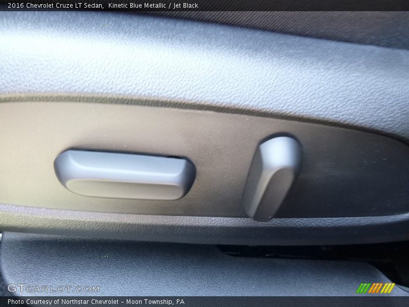 Kinetic Blue Metallic / Jet Black 2016 Chevrolet Cruze LT Sedan