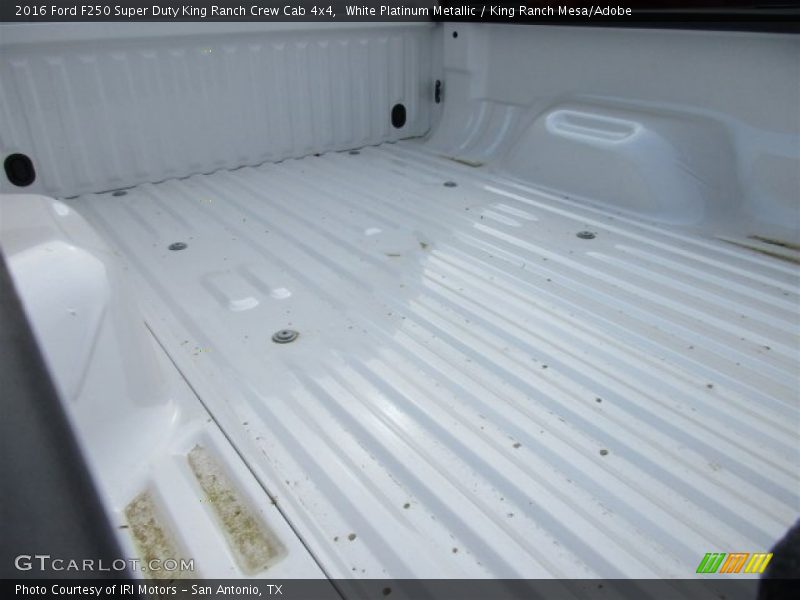 White Platinum Metallic / King Ranch Mesa/Adobe 2016 Ford F250 Super Duty King Ranch Crew Cab 4x4