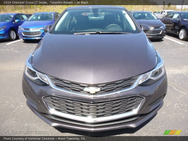 Tungsten Metallic / Jet Black 2016 Chevrolet Cruze LT Sedan