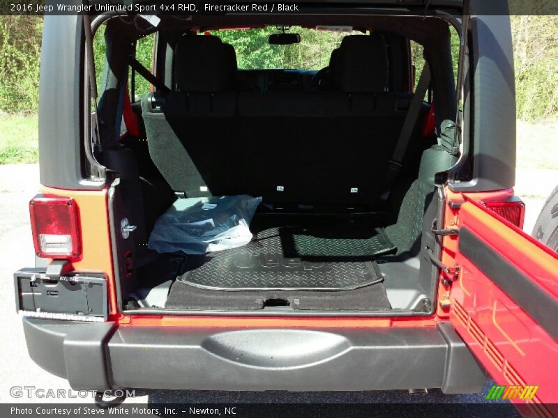 Firecracker Red / Black 2016 Jeep Wrangler Unlimited Sport 4x4 RHD