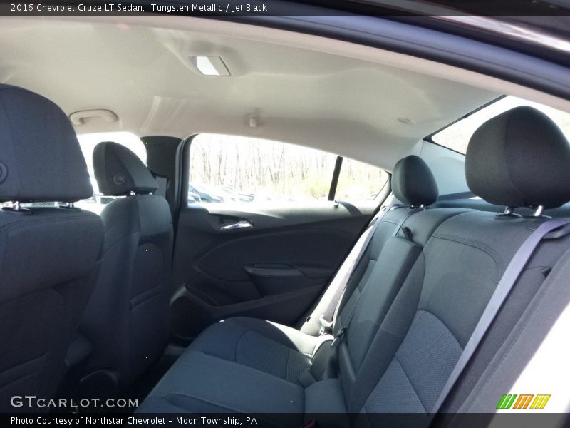 Tungsten Metallic / Jet Black 2016 Chevrolet Cruze LT Sedan