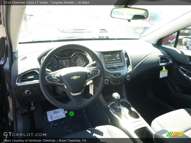 Tungsten Metallic / Jet Black 2016 Chevrolet Cruze LT Sedan