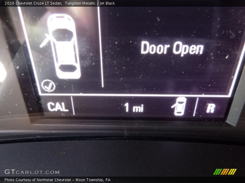 Tungsten Metallic / Jet Black 2016 Chevrolet Cruze LT Sedan