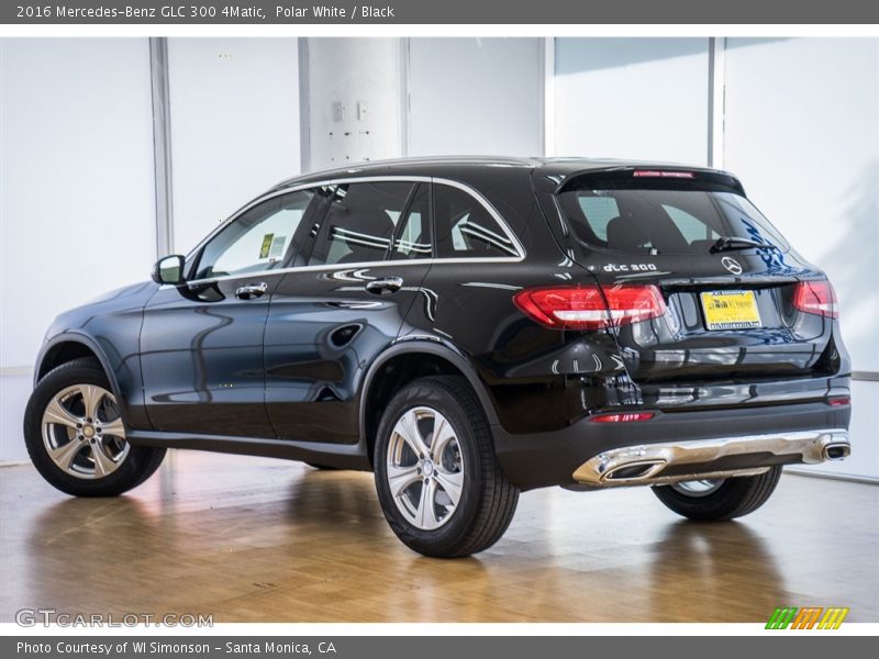 Polar White / Black 2016 Mercedes-Benz GLC 300 4Matic