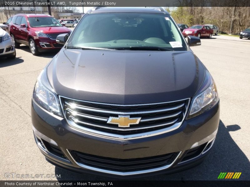 Tungsten Metallic / Ebony 2016 Chevrolet Traverse LT AWD