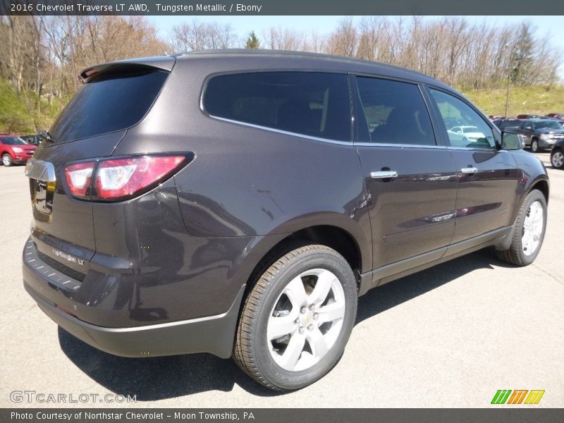 Tungsten Metallic / Ebony 2016 Chevrolet Traverse LT AWD