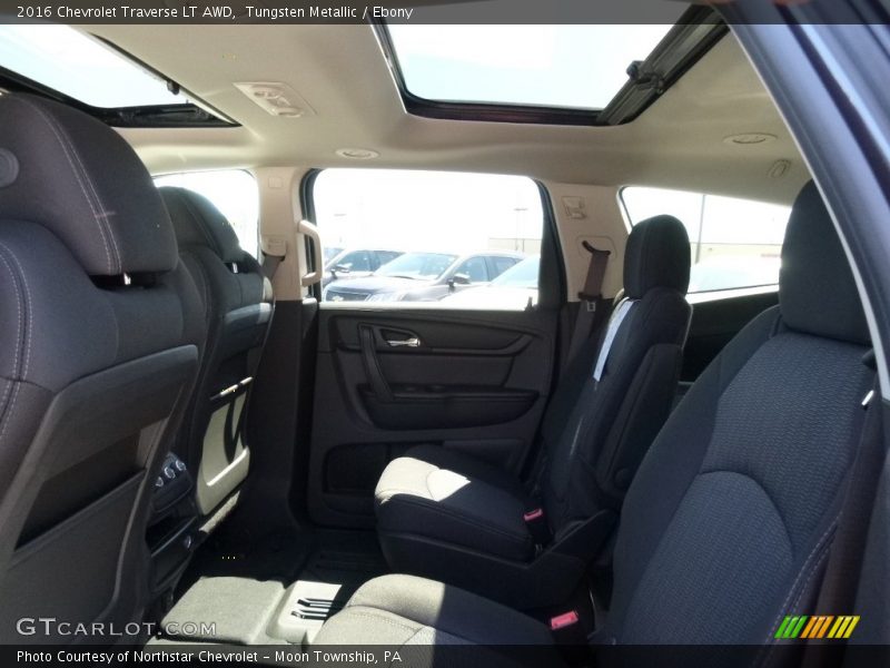Tungsten Metallic / Ebony 2016 Chevrolet Traverse LT AWD