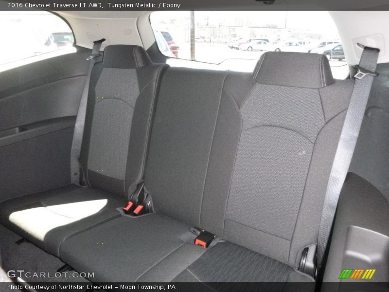 Tungsten Metallic / Ebony 2016 Chevrolet Traverse LT AWD