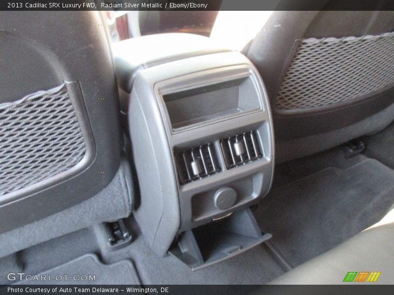 Radiant Silver Metallic / Ebony/Ebony 2013 Cadillac SRX Luxury FWD