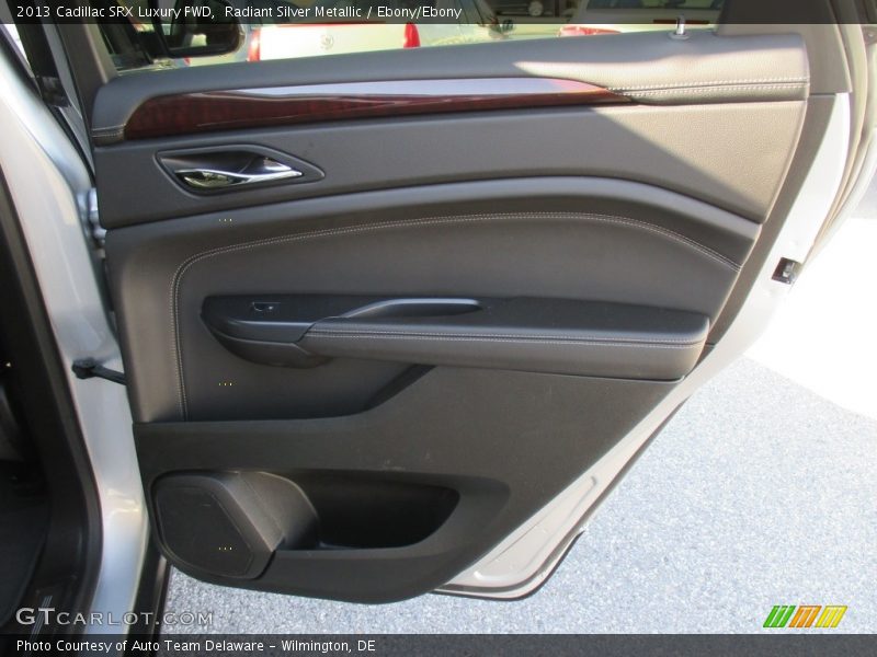 Radiant Silver Metallic / Ebony/Ebony 2013 Cadillac SRX Luxury FWD