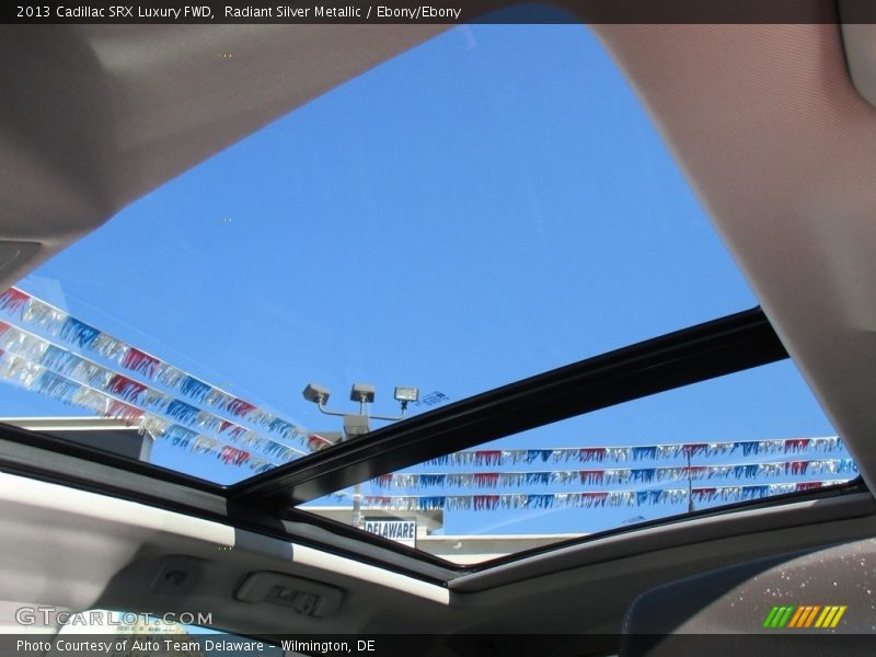 Radiant Silver Metallic / Ebony/Ebony 2013 Cadillac SRX Luxury FWD