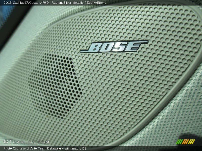 Radiant Silver Metallic / Ebony/Ebony 2013 Cadillac SRX Luxury FWD