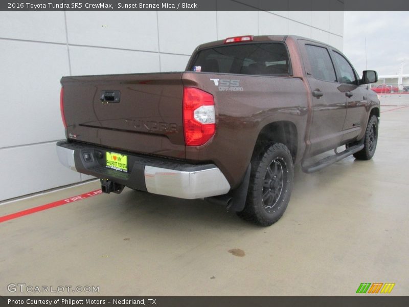 Sunset Bronze Mica / Black 2016 Toyota Tundra SR5 CrewMax
