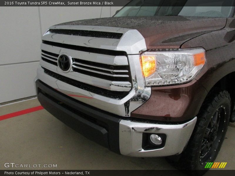 Sunset Bronze Mica / Black 2016 Toyota Tundra SR5 CrewMax
